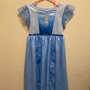 Elsa nightgown 4T